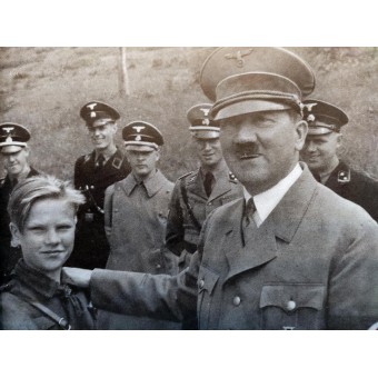 Hitler abseits vom alltag - Hitler away from everyday life, 1937. Espenlaub militaria