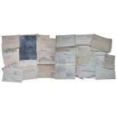 Kokoelma itävaltalaisia/saksalaisia asiakirjoja 1930- ja 1940-luvuilta.