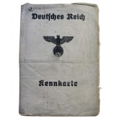 Documento de identidad alemán de un chico de 16 años en 1944