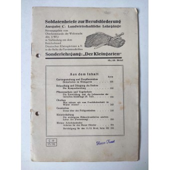 Samling med 11 läsfrågor från tyska soldater från serien Tornisterschrift des Oberkommandos der Wehrmacht. Espenlaub militaria