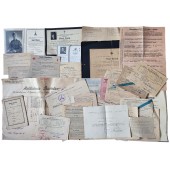 Sammlung von Wehrmachtsdokumenten: Erschießungsbuch, Totenkarten, Pässe, Genehmigungen usw.
