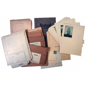 Feldpostsammlung von Feldpostformularen, kleinen Schachteln und Papier für Briefe. Espenlaub militaria