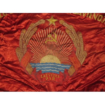 Послевоенный латышский советский флаг. Espenlaub militaria