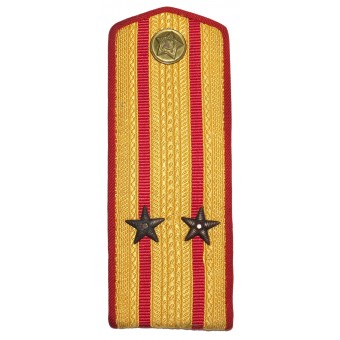 Shoulder strap of a lieutenant colonel of artillery or tank troops