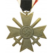 Croix du mérite de guerre en zinc de 2e classe avec épées