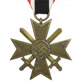 Kriegsverdienstkreuz KVK2 aus Zink vom Ende des 2.. Espenlaub militaria