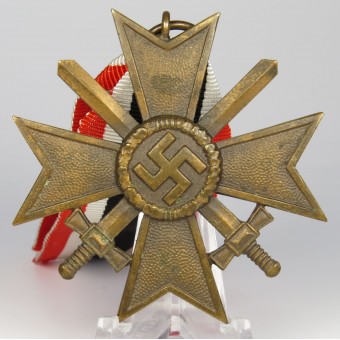 Kriegsverdienstkreuz 2. Klasse mit Schwertern KVK2 am Bande. Espenlaub militaria