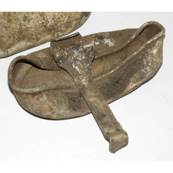 Battle-damaged German WW2 mess kit. Espenlaub militaria