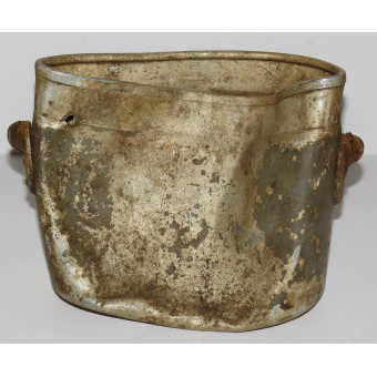 Battle-damaged German WW2 mess kit. Espenlaub militaria