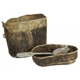 Slag beschadigd Sovjet mess kit en lepel. Espenlaub militaria