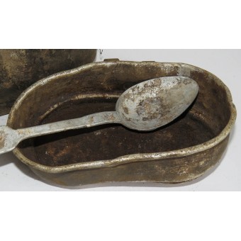 Slag beschadigd Sovjet mess kit en lepel. Espenlaub militaria