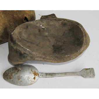 Heavily battlefield damaged equipment items of Red Army. Espenlaub militaria