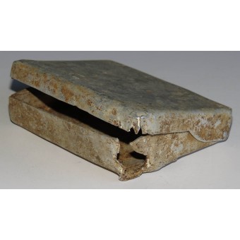 Relic Trench-made cigarette case from Narva area. Espenlaub militaria