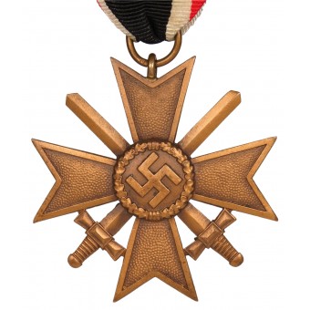 Kriegsverdienstkreuz der Firma Karneth & Sohne. Espenlaub militaria