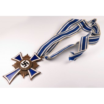 Croix dhonneur de la mère allemande en bronze. Espenlaub militaria
