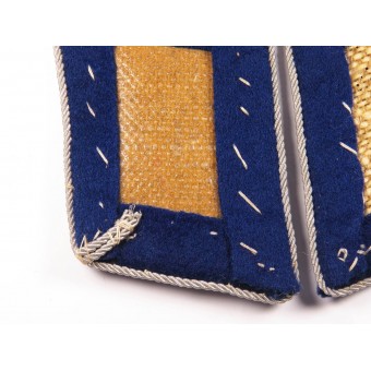 Luftwaffe Medical Corps Lieutenants Collar Tabs. Espenlaub militaria