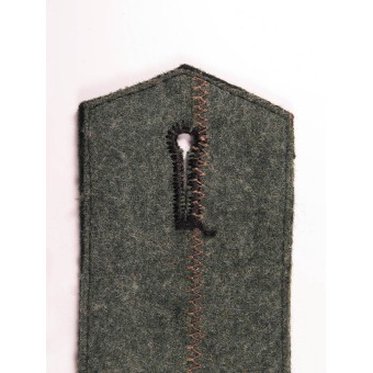 Schulterklappen des 135. Infanterieregiments aus der Vorkriegszeit. Espenlaub militaria
