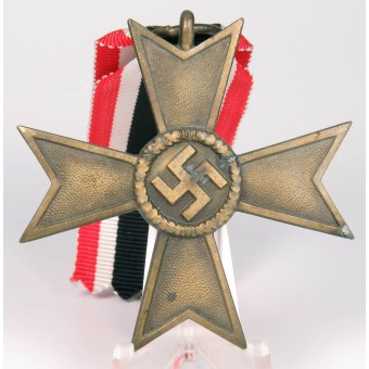 15 Friedrich Orth Croix du mérite de guerre de 2e classe sur un ruban. Espenlaub militaria