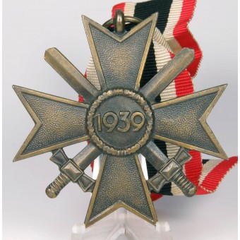 32 Wilhelm Hobacher Croix du mérite de guerre avec épées de 2e classe. Espenlaub militaria