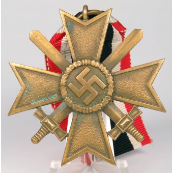 65 Klein e Quenzer Croce al merito di guerra con spade di 2a classe. Espenlaub militaria