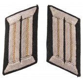 Lengüetas de cuello para oficiales de infantería