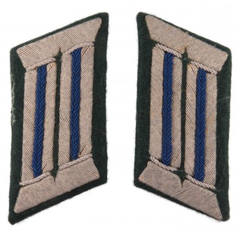 Etichette per il collare degli ufficiali medici. Espenlaub militaria