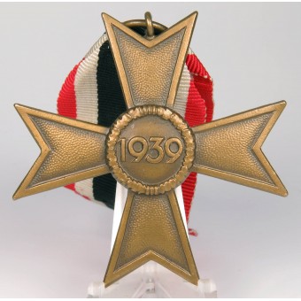 Croix du mérite de guerre de 2e classe sur un ruban. Espenlaub militaria