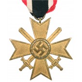 Croix du mérite de guerre avec épées de 2e classe sur ruban