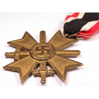 Cruz al Mérito de Guerra con Espadas de 2ª Clase en cinta. Espenlaub militaria