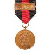 Медаль 1938 года с планкой Пражского замка