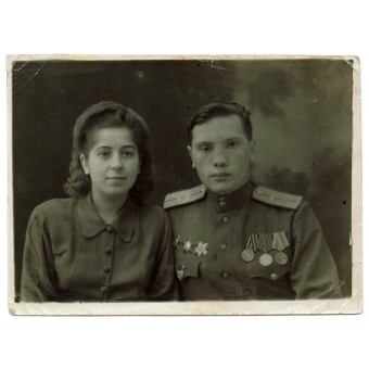 Tankofficier van het Rode Leger met zijn vrouw. Espenlaub militaria