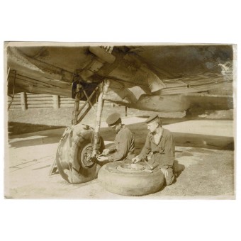 Repairing landing gear on the Soviet airfield. Espenlaub militaria