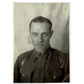 Portrait du capitaine de l'artillerie soviétique avant 1943