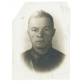 Neuvostoliiton ilmavoimien yliluutnantti Khotyainysev. Espenlaub militaria