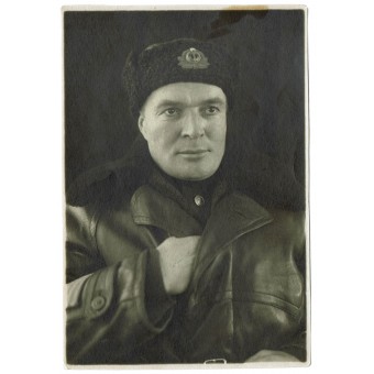 Soviet Navy officer in leather coat. Espenlaub militaria