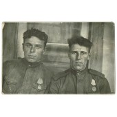 Twee Sovjet-Luitenants in 1943