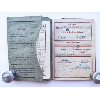 The Wehrpass issued to a person who started his military career in late March 1945. Espenlaub militaria