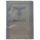 Wehrpass som utfärdades till en veteran från första världskriget som tjänstgjorde 1915-1919.