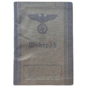 De Wehrpass uitgegeven aan een WW1-veteraan die diende in 1915-1919. Espenlaub militaria
