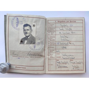 Der Wehrpass für einen Veteranen des Ersten Weltkriegs, der 1915-1919 gedient hat. Espenlaub militaria