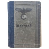 Il Wehrpass rilasciato ai Gefreiter della Luftwaffe