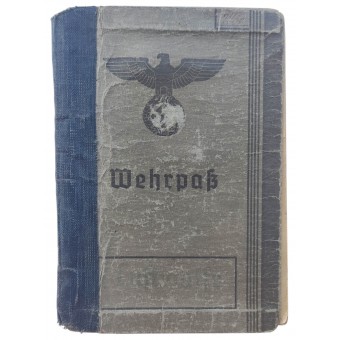 De wehrpass uitgegeven aan gefreeder van Luftwaffe. Espenlaub militaria