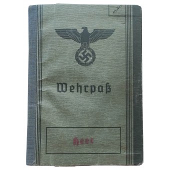 De wehrpass uitgegeven aan een veteraan van de Eerste Wereldoorlog. Espenlaub militaria