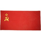 Sovjetunionens nationella flagga med mönster från andra världskriget.