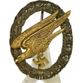 Luftwaffe Parachutists badge, Fallschirmschützenabzeichen tombak/brass, Manufacturer C.E. Juncker