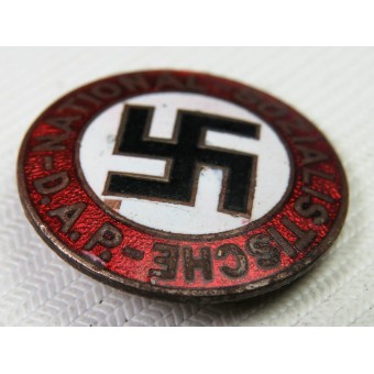 Allinizio distintivo NSDAP, ben marcato: Paulmann u Crone Lüdenscheid.. Espenlaub militaria