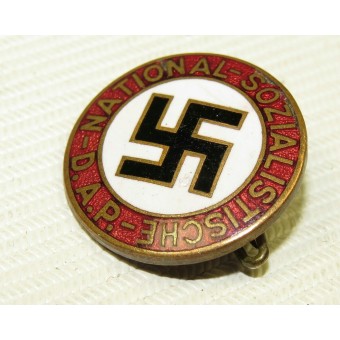 Saksan kansallissosialistinen työväenpuolueen jäsenmerkki, NSDAP, varhainen tyyppi. Espenlaub militaria