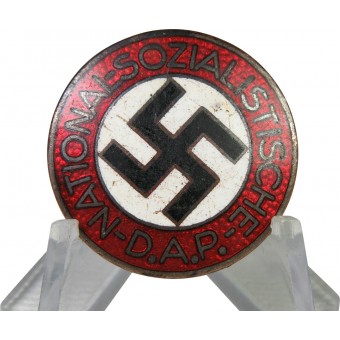 Partido Nacional Socialista del Trabajo insignia, marcada M1 / ​​102. Espenlaub militaria
