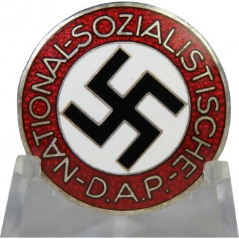 Nationalsozialistische DAP badge de membre, M1 / ​​77. Espenlaub militaria