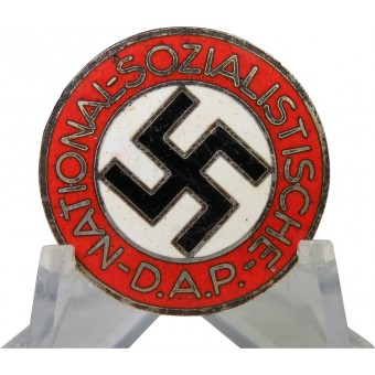 Знак члена партии НСДАП с маркировкой M 1/163 RZM. Espenlaub militaria